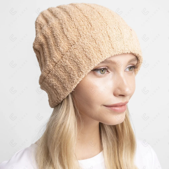 Ribbed Beanie w/ Cuff - Solid