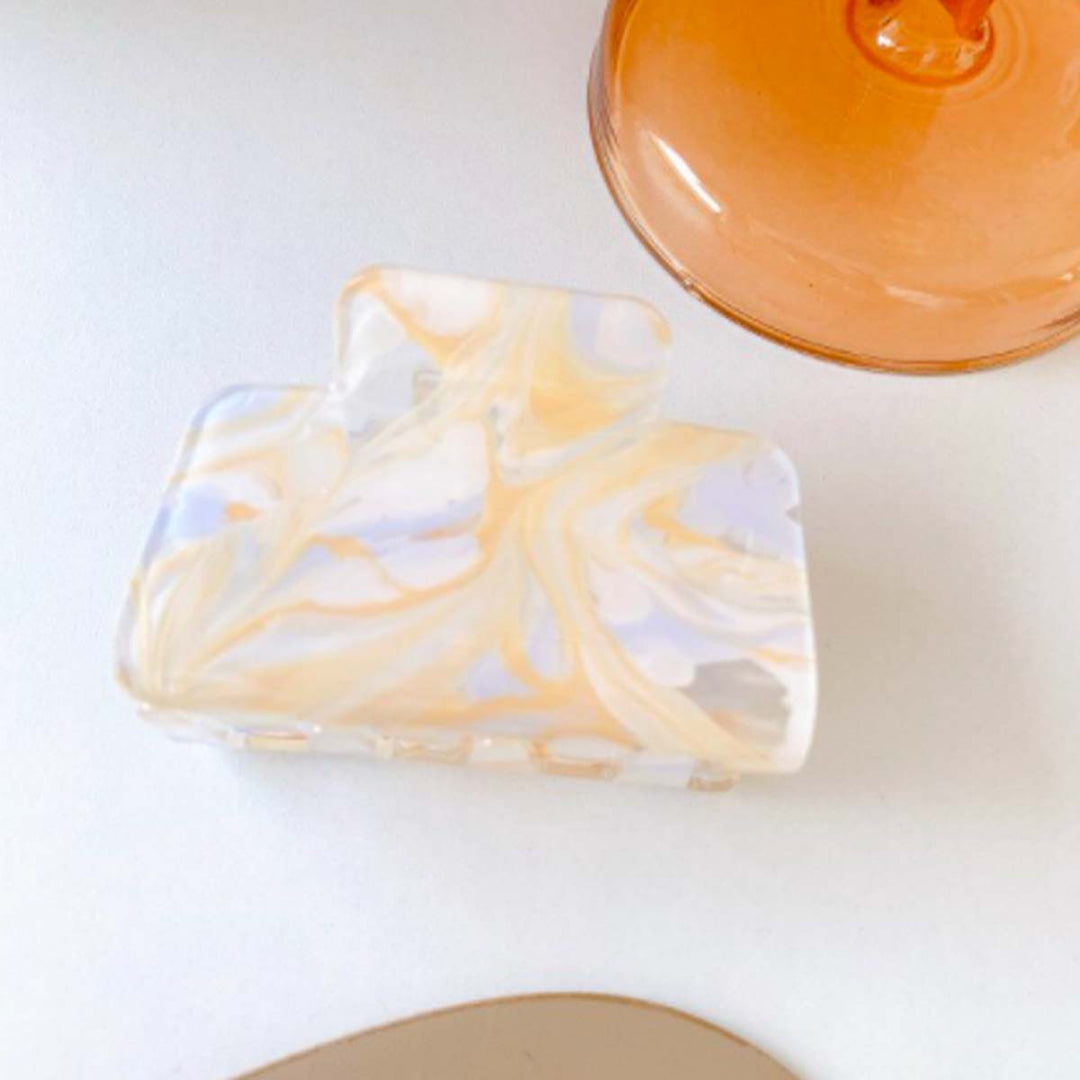 Marble Hair Claw