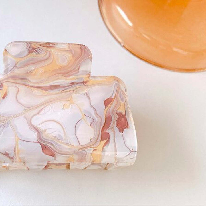 Marble Hair Claw