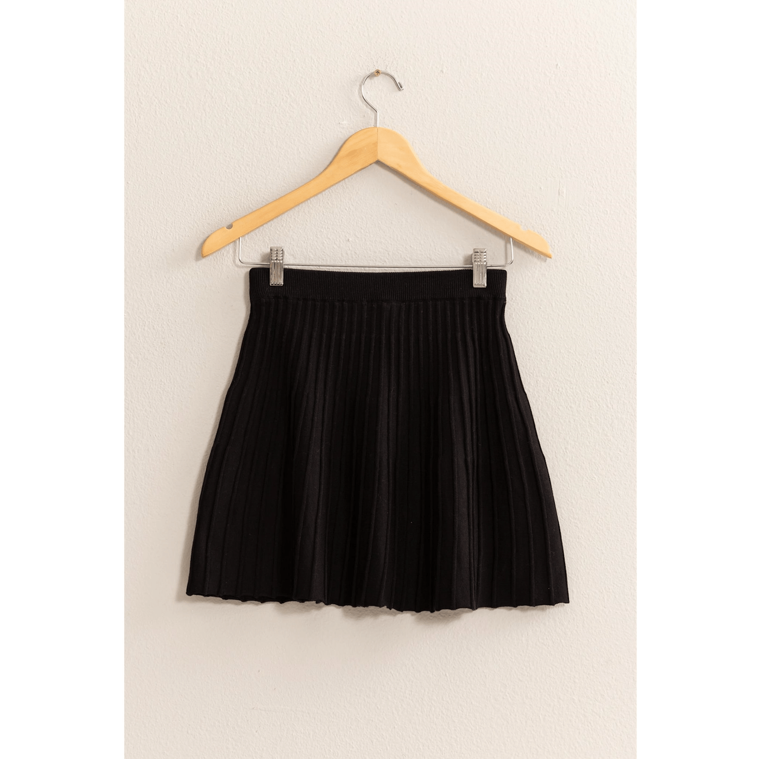Knit Pleated Mini Skirt - Lockwood Shop - Hyfve