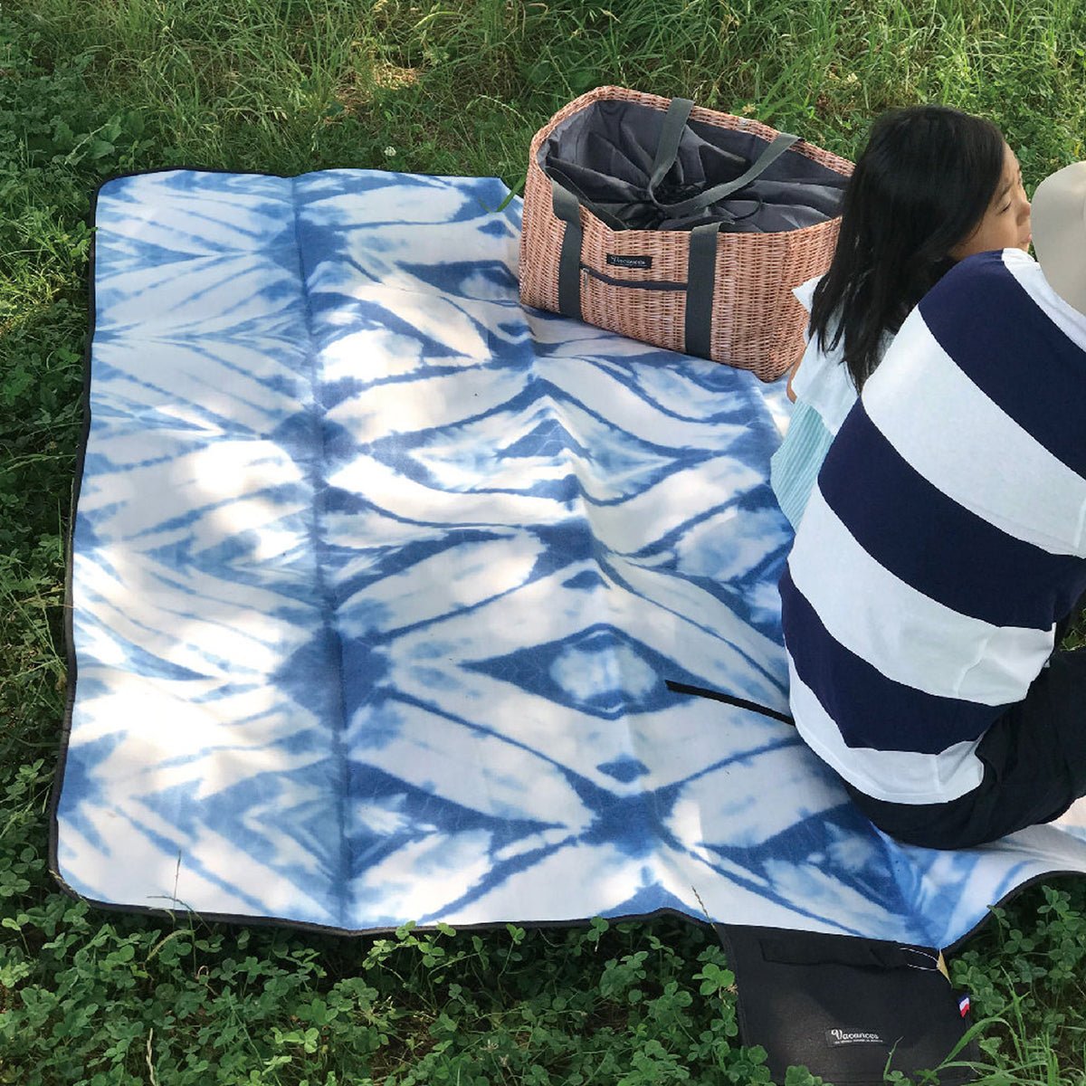 Vacances Picnic Mat- Tie Dye - Lockwood Shop - Time Concept